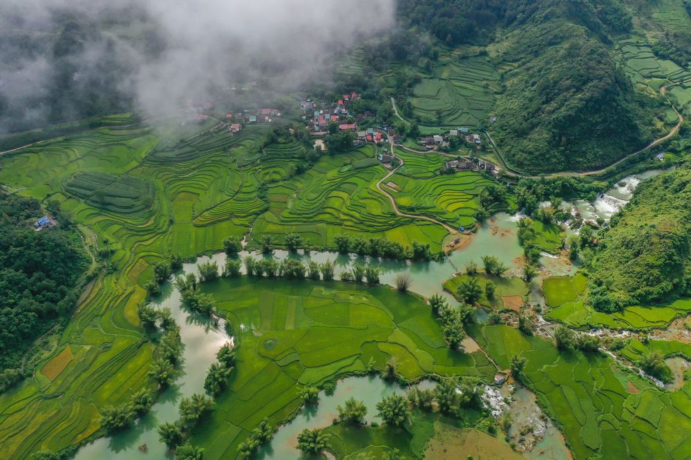 Photograph by NGUYEN XUAN BAC