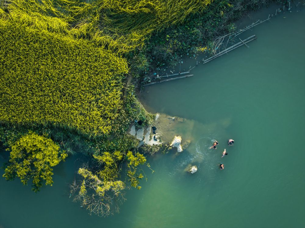 Photograph by Vu Khoa Nguyen Khanh