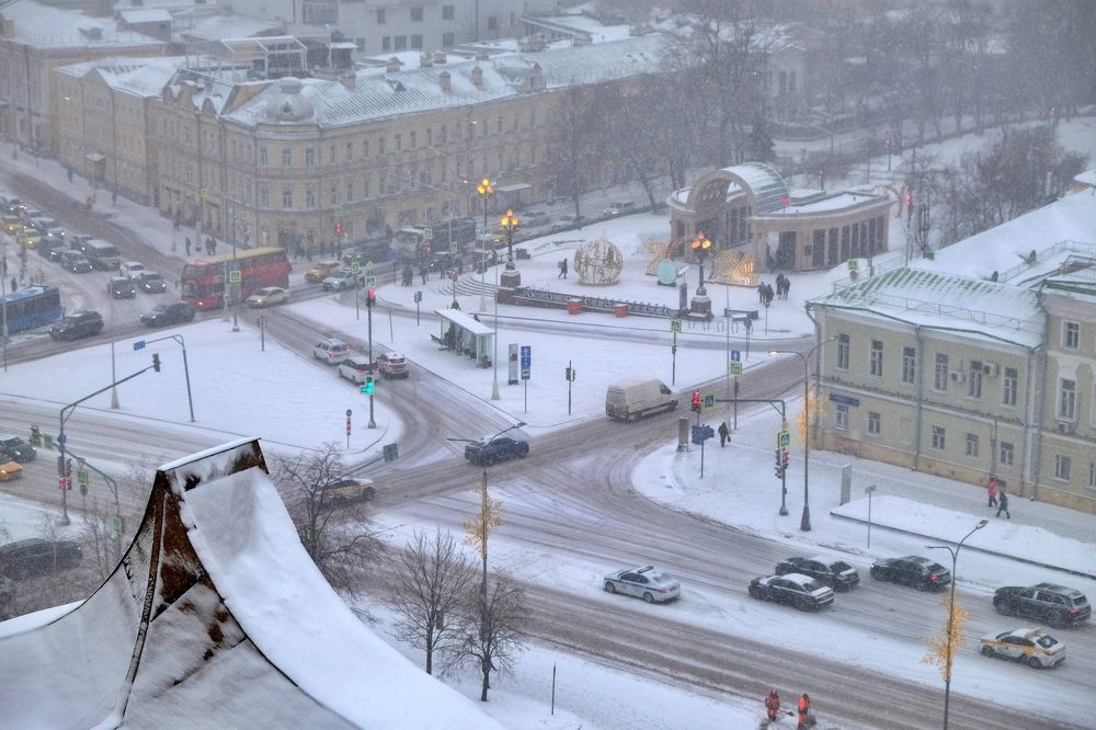 Метро Кропоткинская