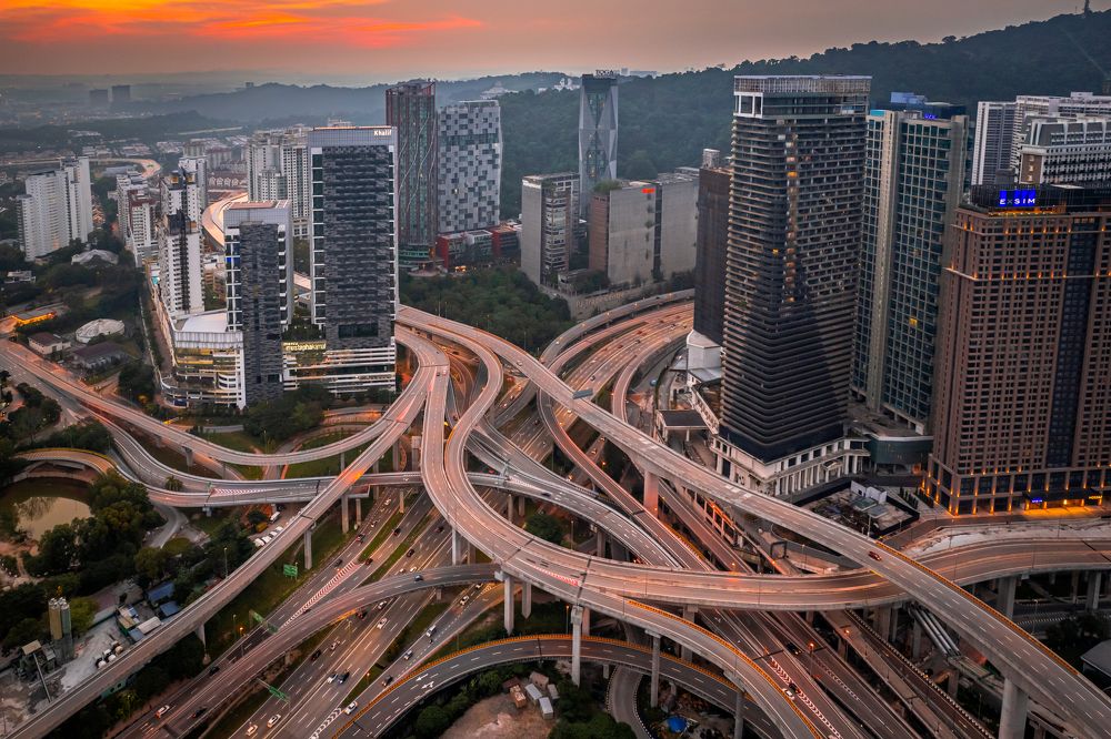 A unique damasara highway intersection