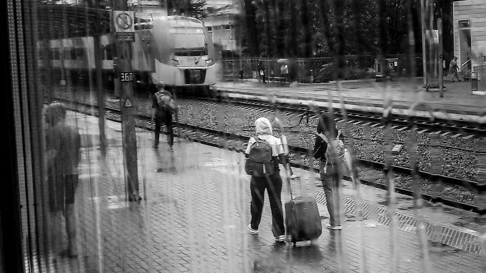 Здрасте, приехали.