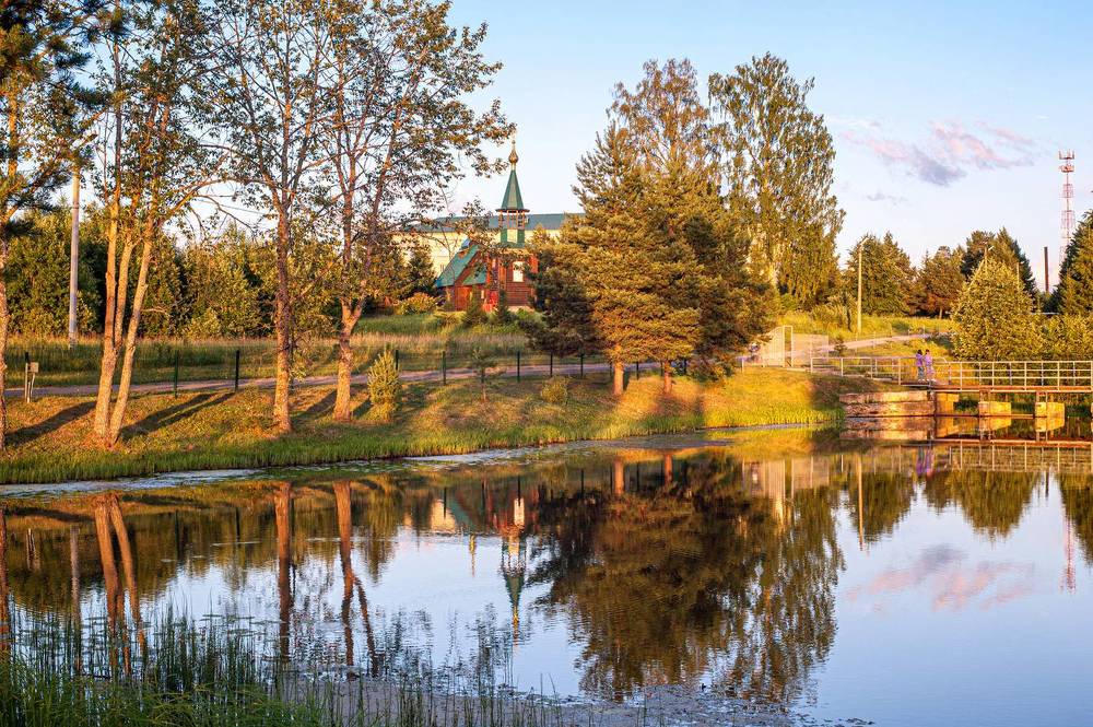 Пруд. Гелиос 81н