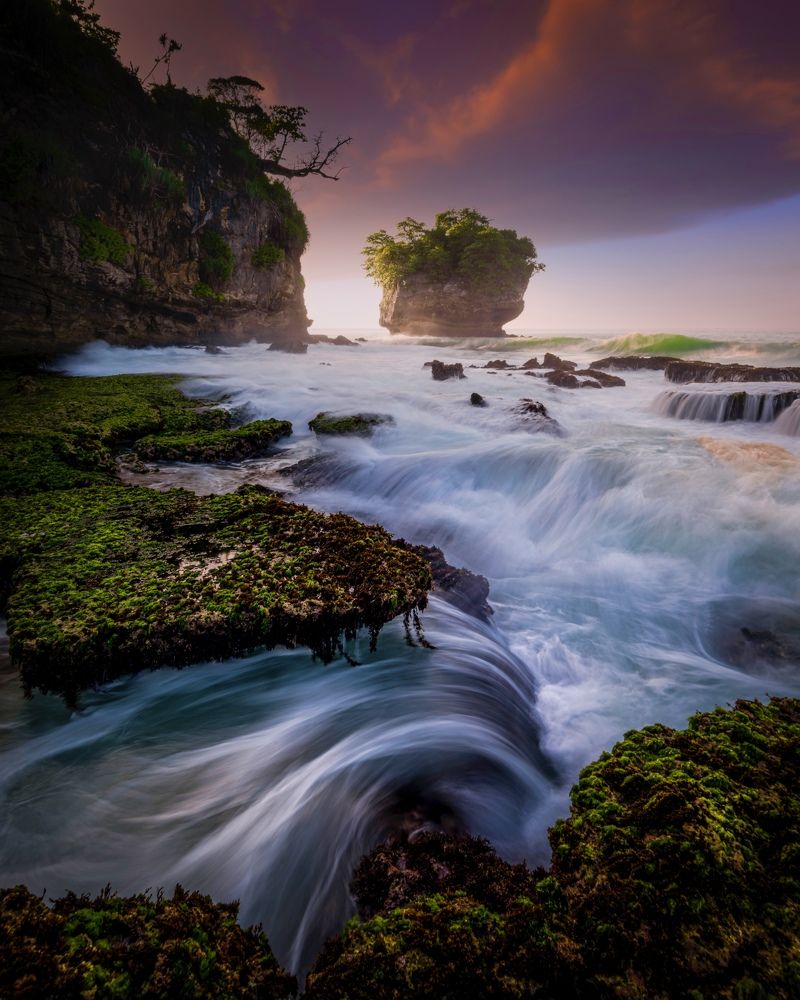 Photograph by Wahid Hasyim