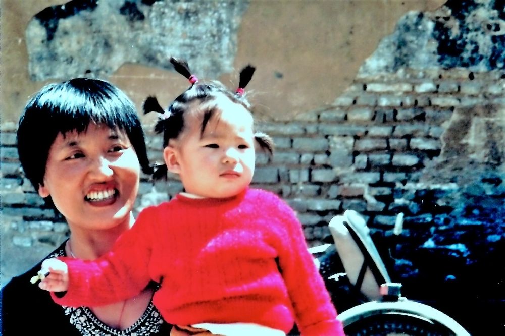 Chinese mother and daughter
