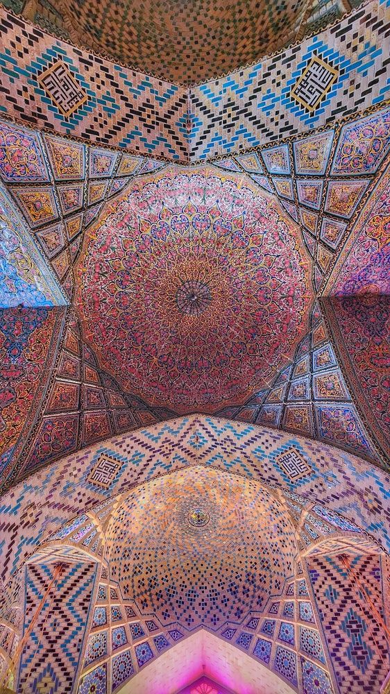 Photograph by Mina Mamdouhi