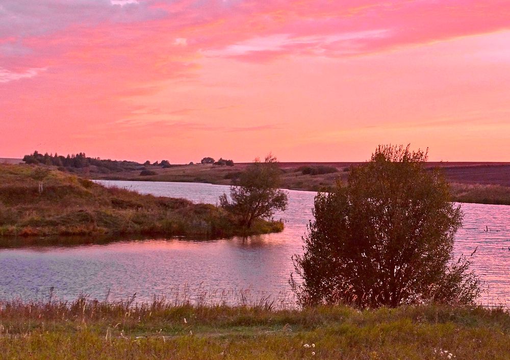 Розовый вечер после заката