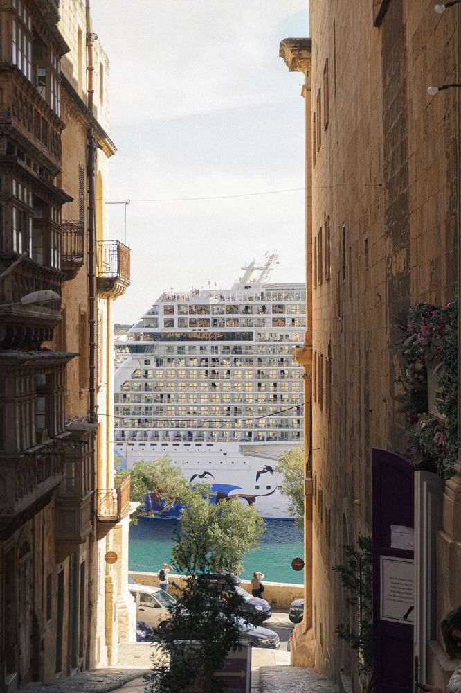 Photograph by Marina Levanov