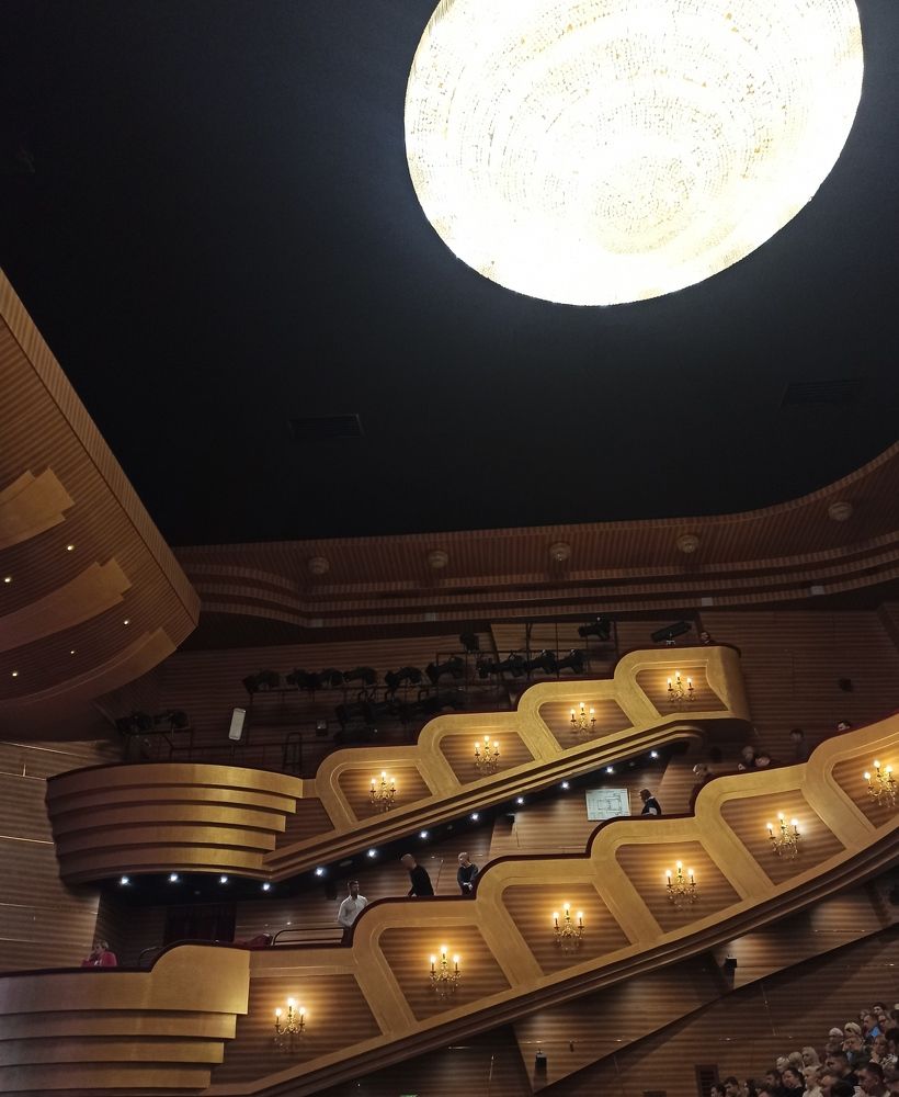 Фотография автора Юлия Сурина