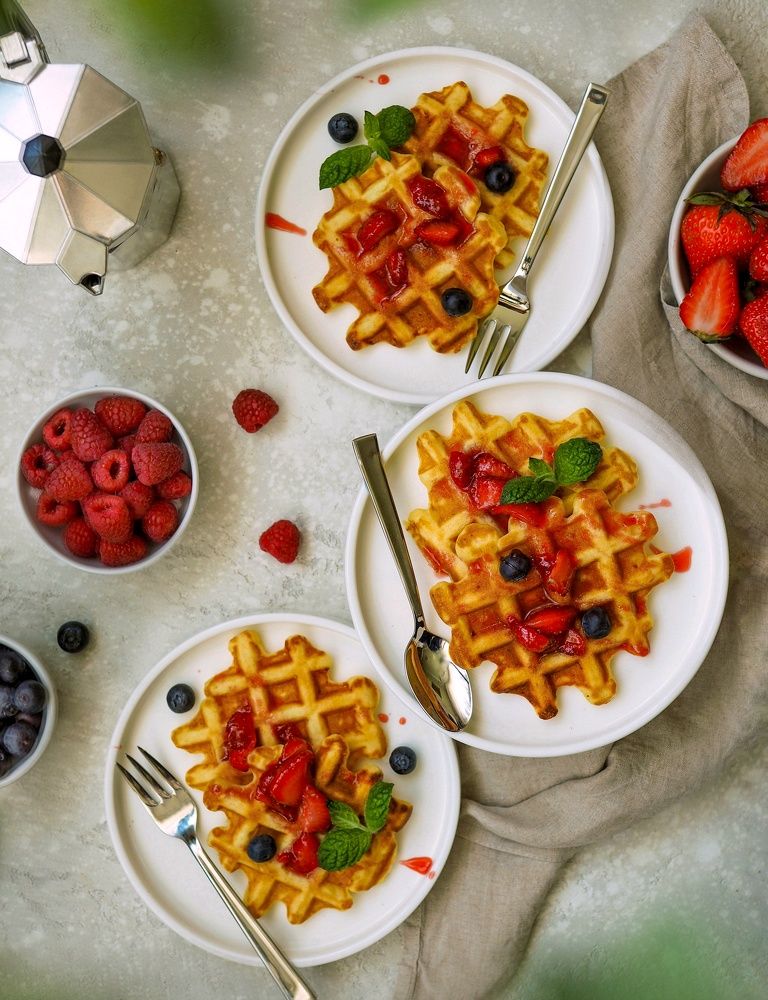 Вафли с клубничным вареньем