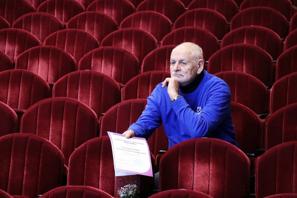 Фотография автора Дмитрий Лазаренко