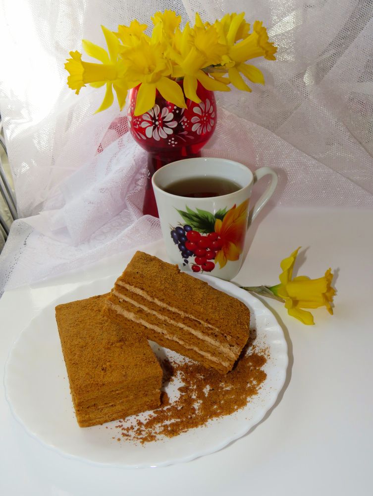 Sweet dessert with tea