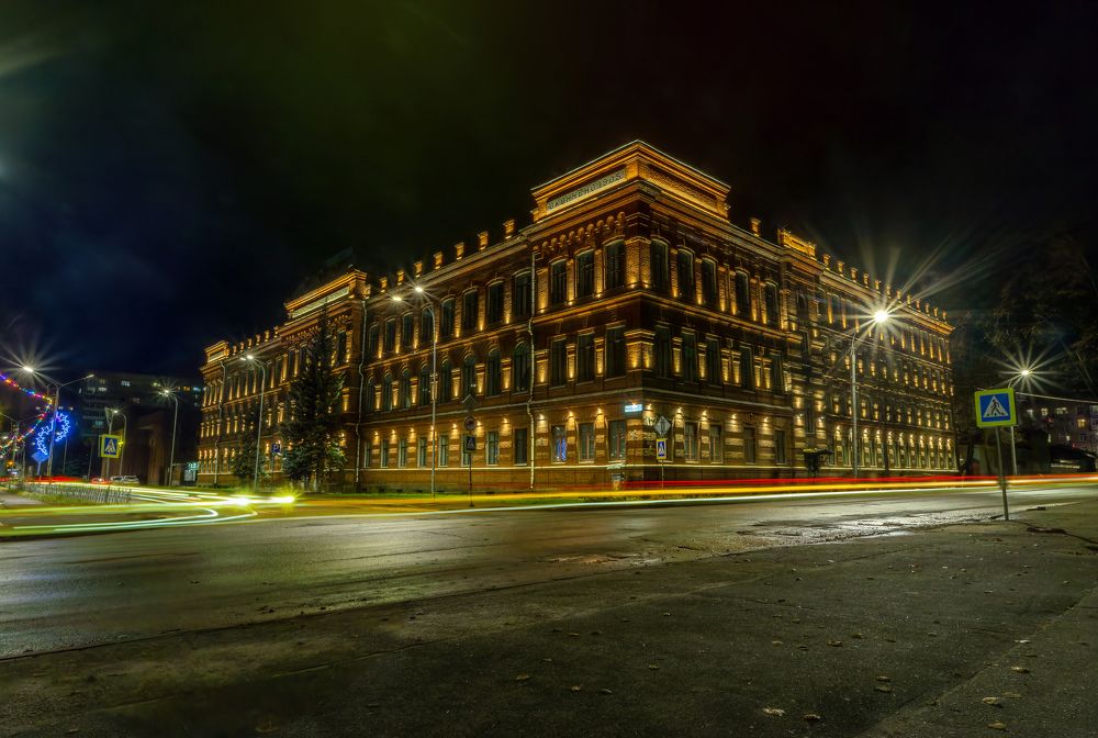 Photograph by Anton Hantov