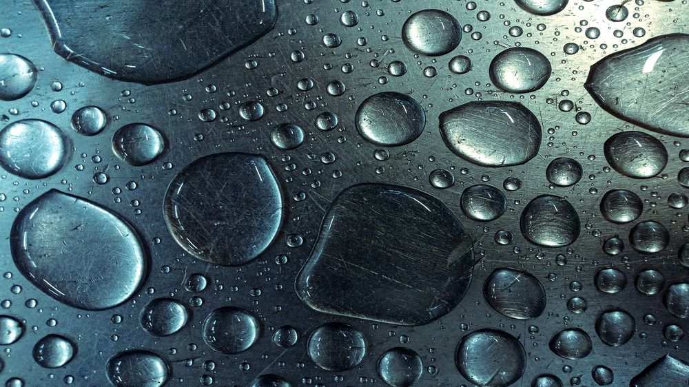 Металл и вода