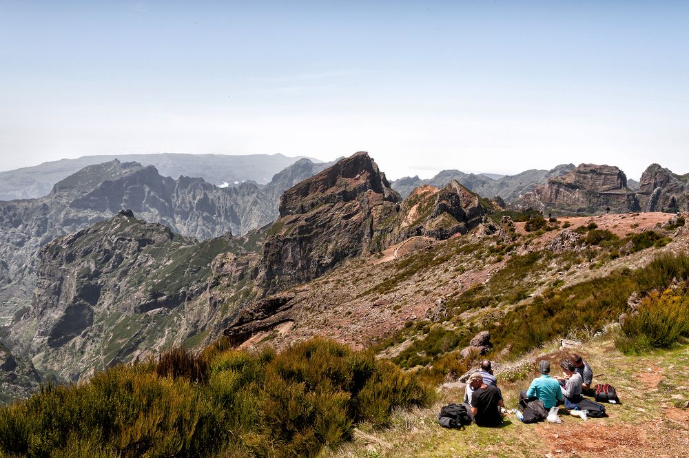 Туристы на привале.