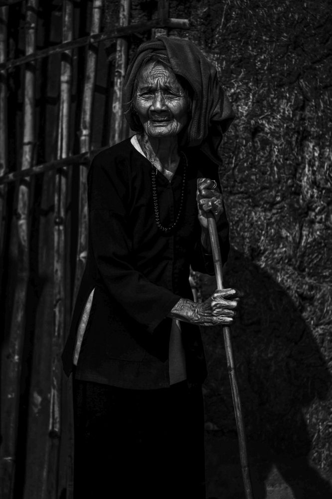 Chân Dung cụ già RagLai