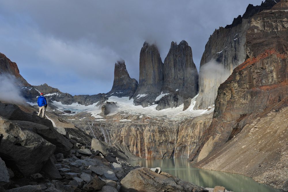 Photograph by SI SABER LOTFI