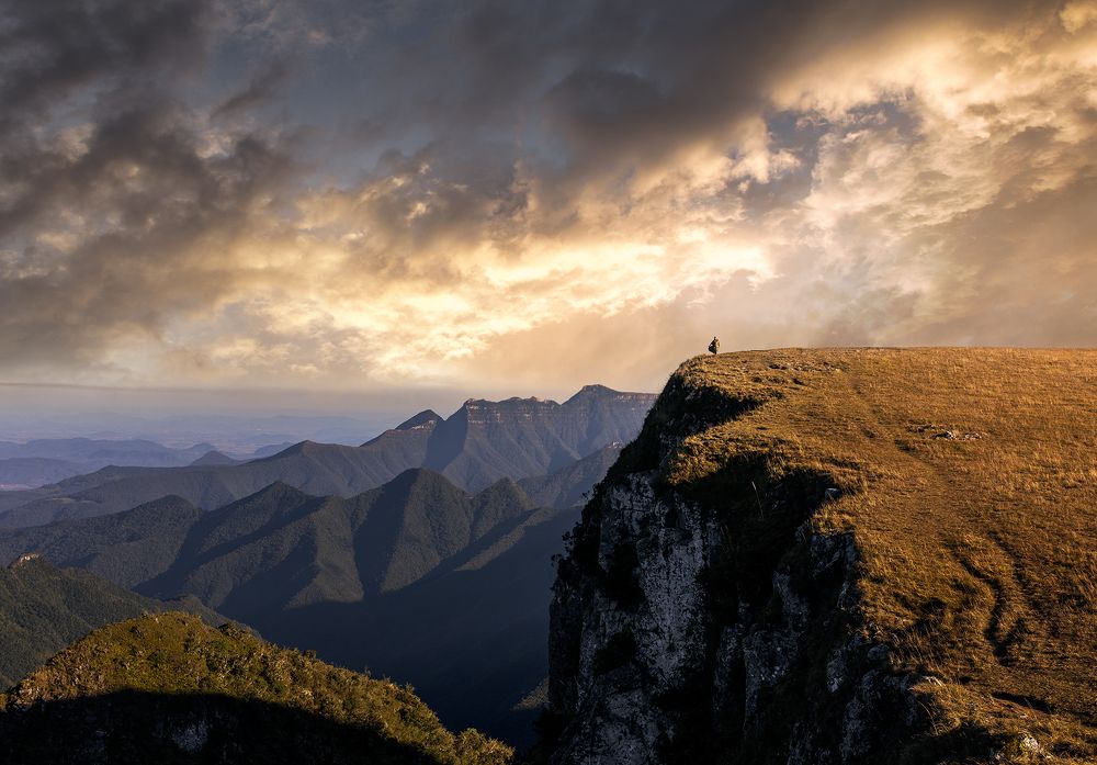 Photograph by Valdir Hobus