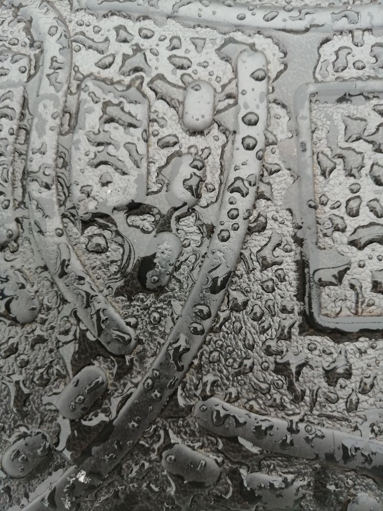 Капли на качелях / Drops on the swing