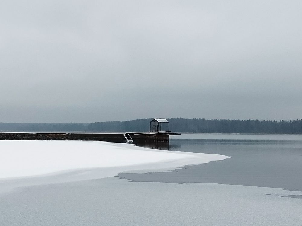 Озеро засыпает...