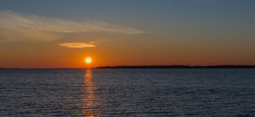 Закат на Волге