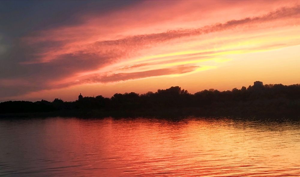 Закат на Волге