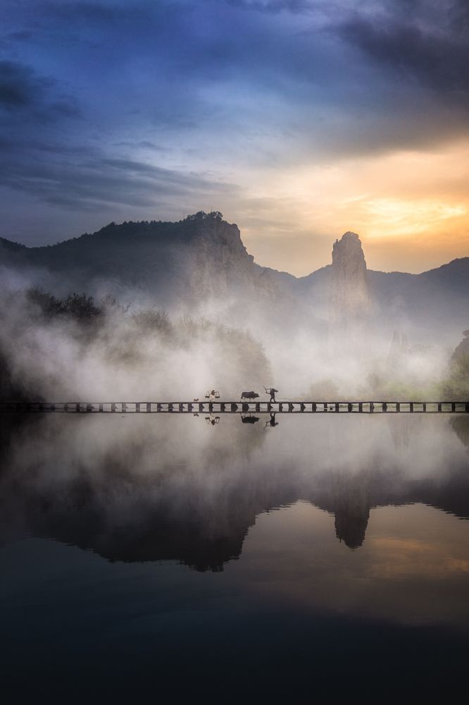 Photograph by HUANG JUNTING