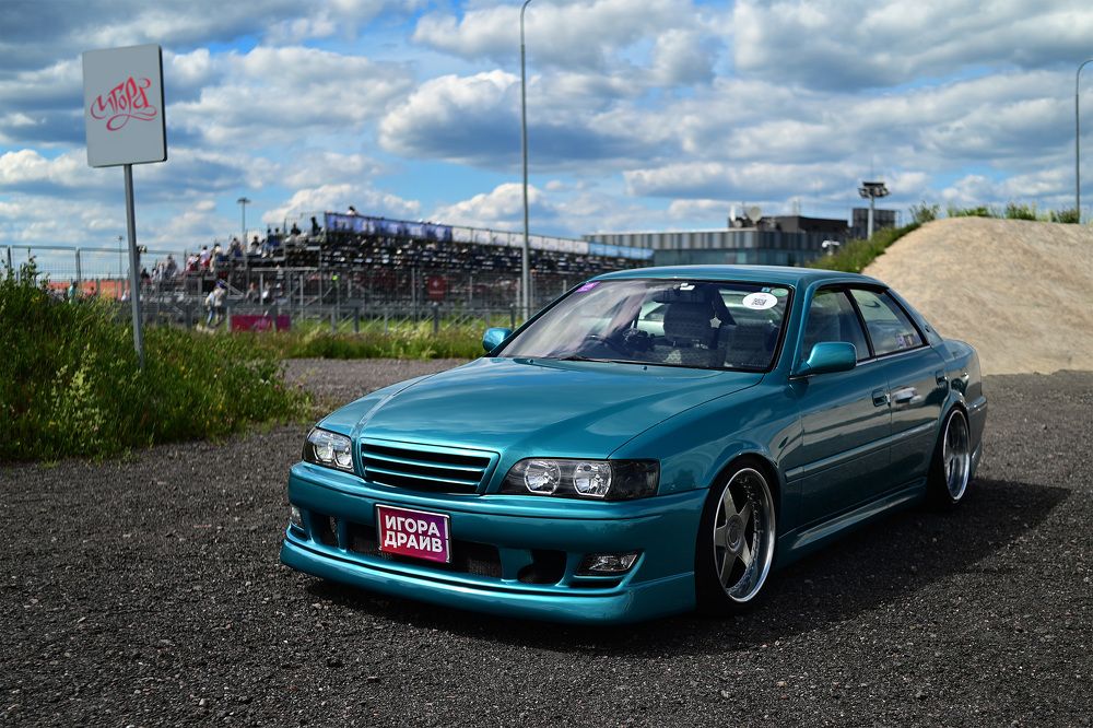 Blue chase? No, leader chaser.