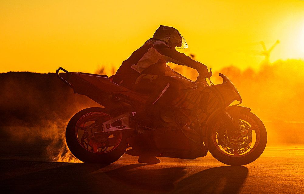 Стантрайдинг на закате