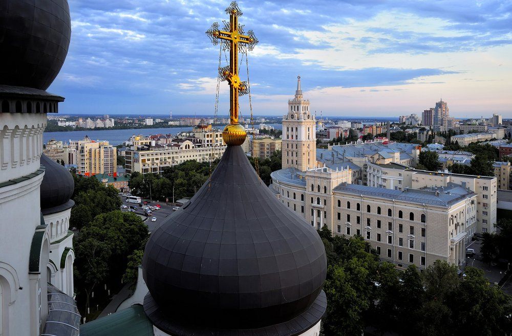 Храни Вас Бог