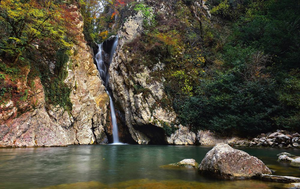 Осень на Агурском водопаде