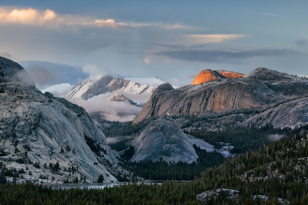 Вид на Tenaya Lake от Olmsted Point