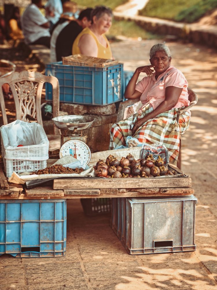 Everyday life by the stall