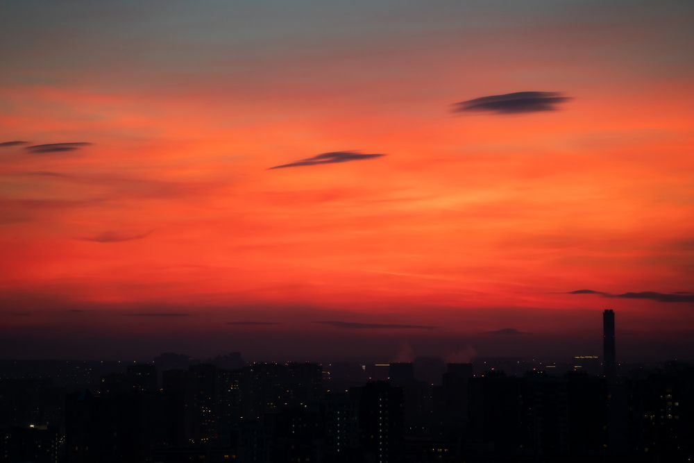 город засыпает