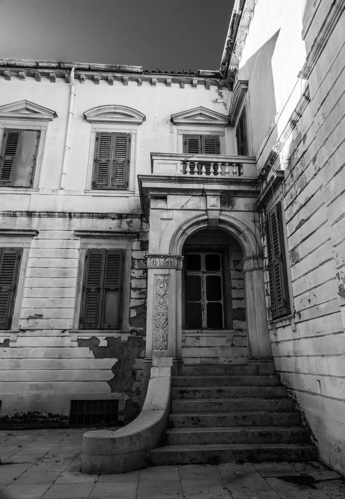 Фотография автора DIMITRIS MPAZIOTOPOULOS