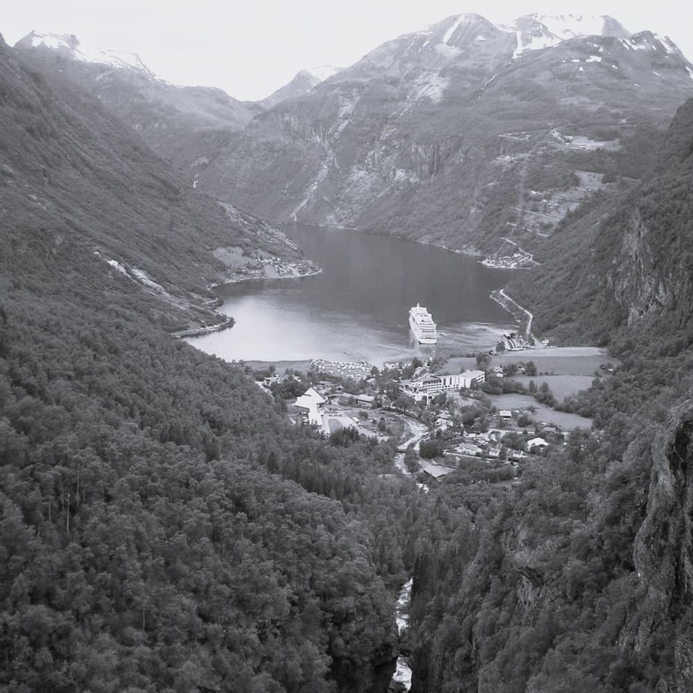 Фотография автора Nieves Gloria Alvarez Diaz