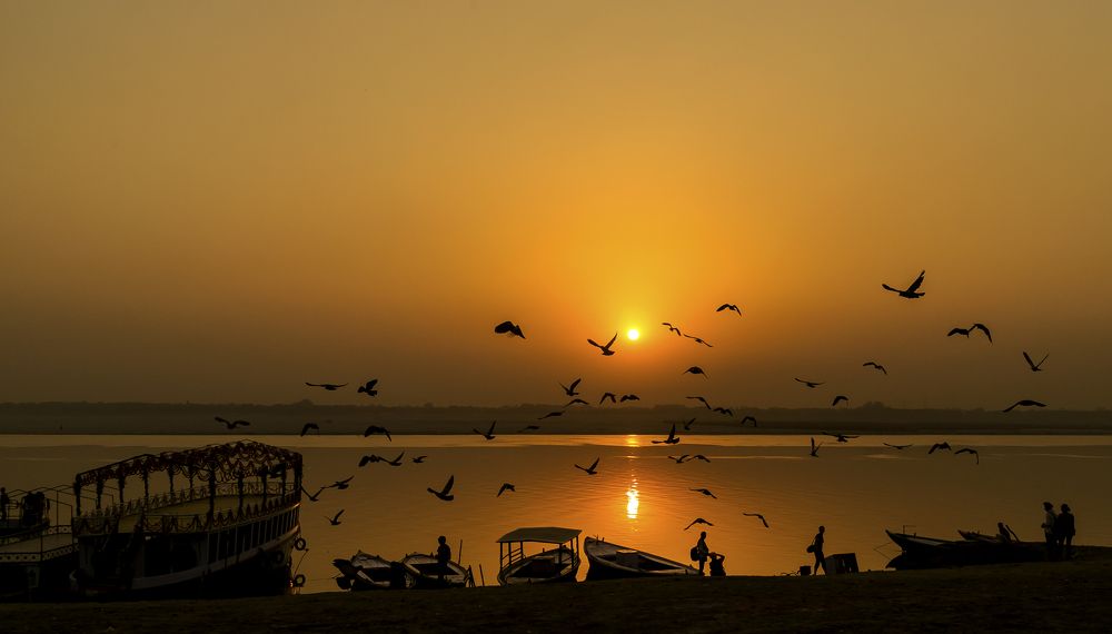 Benaras ghat early morning