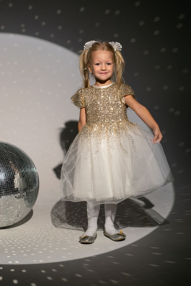 Photograph by Marry Kadr