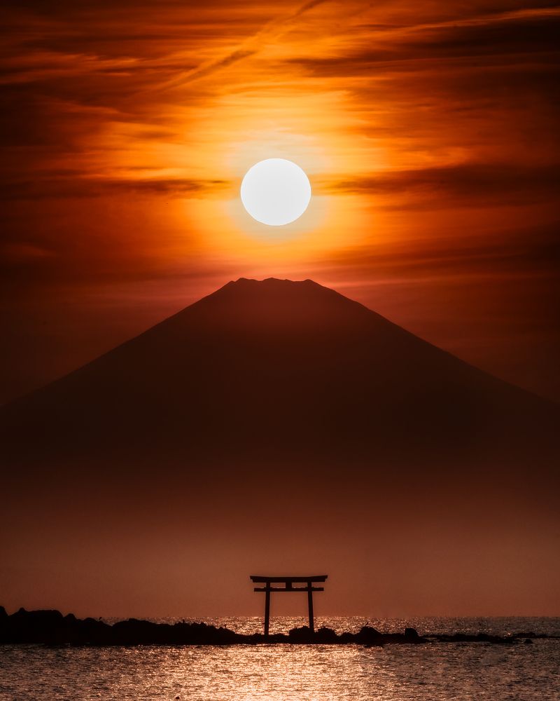 Watchful Eye above Mount Fuji.