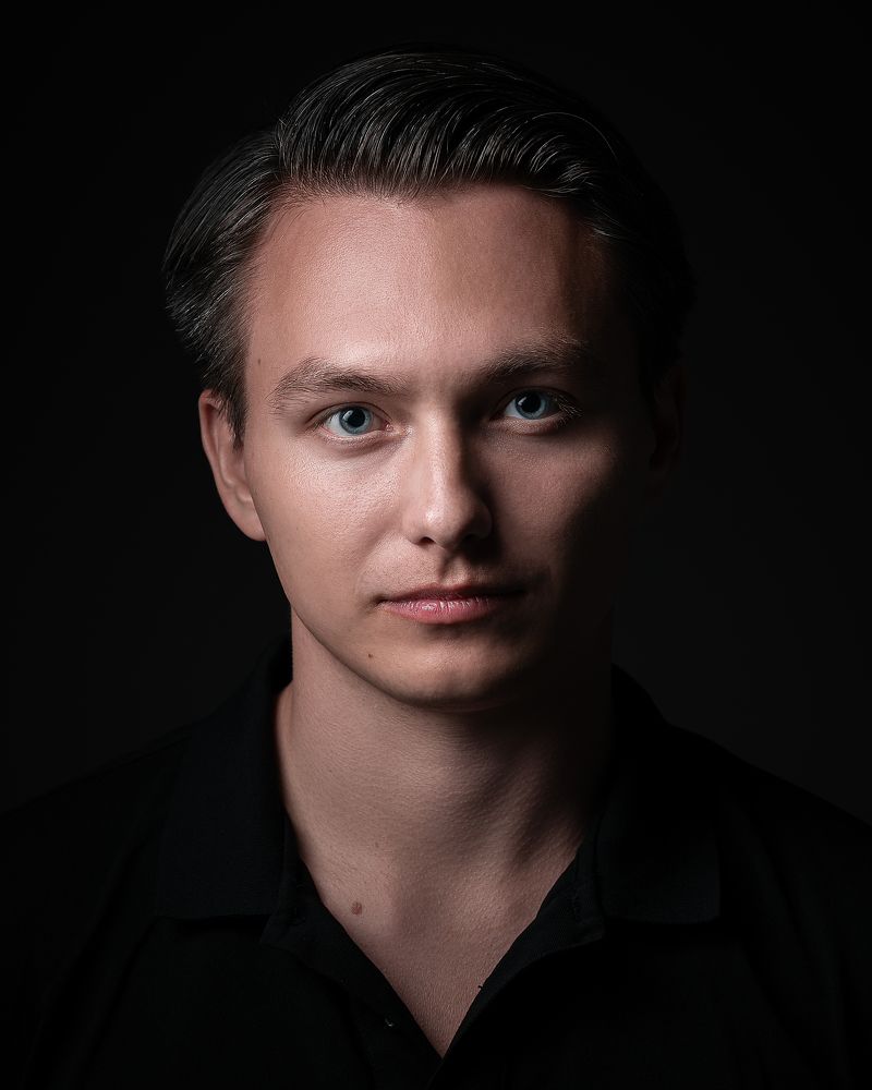 Фотография автора Денис Дроздов