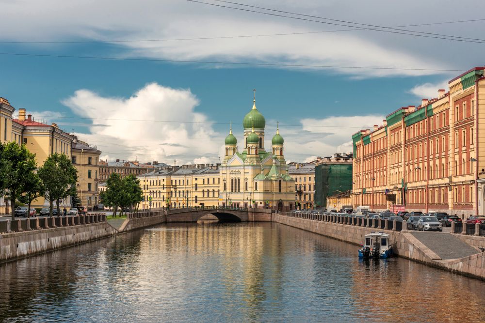 Летний канал Грибоедова. Свято- Исидоровская церковь.