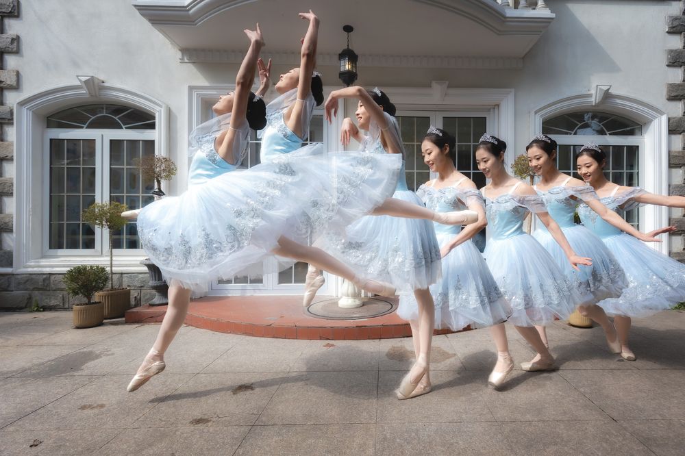 Photograph by Ni Bruce