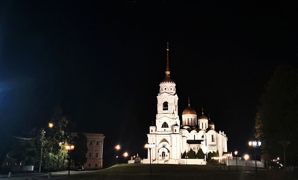 Фотография автора Дмитрий Лазаренко