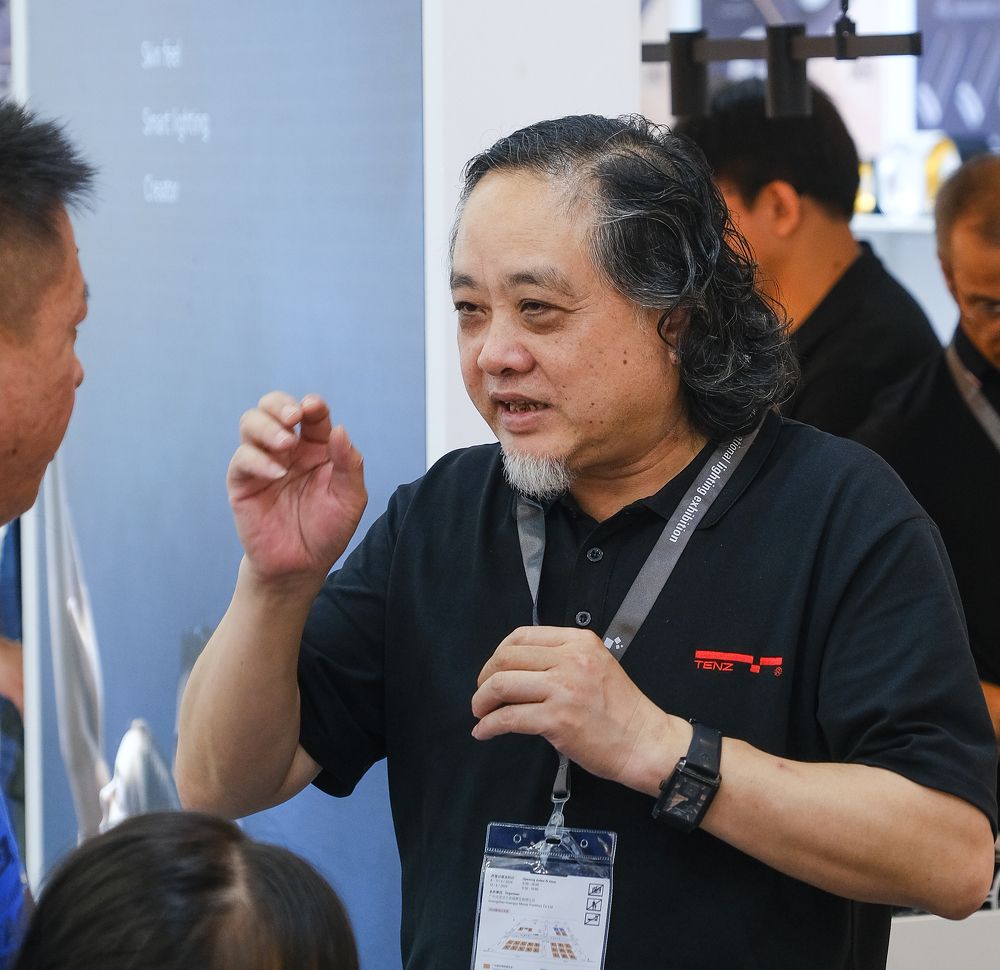 Фотография автора Александр Высоцкий