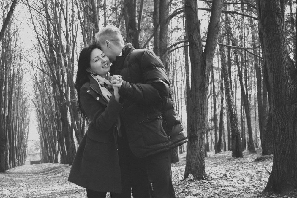 Любовь — это картина, которую рисуют два любящих сердца.