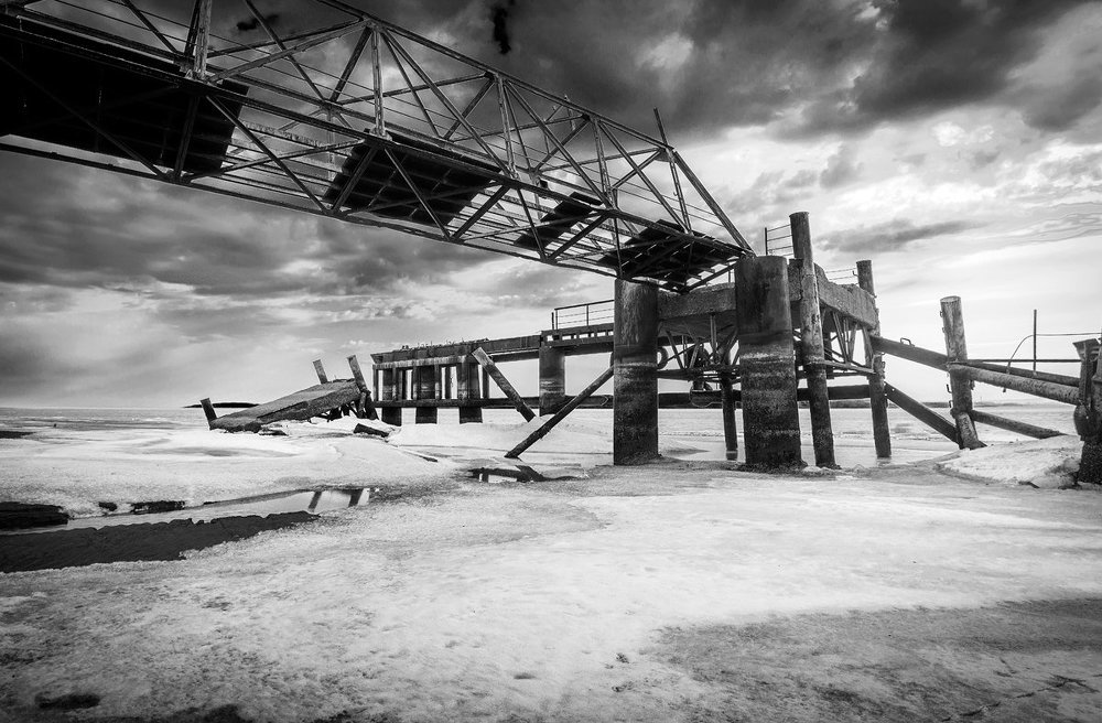 Разбитый причал...