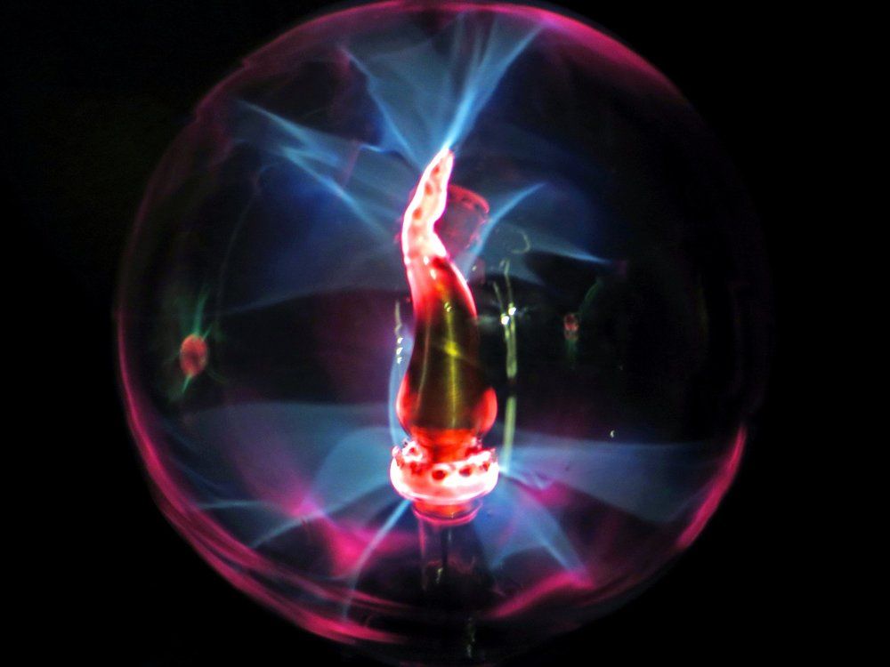 Магия электричества   Плазменный Шар Тесла