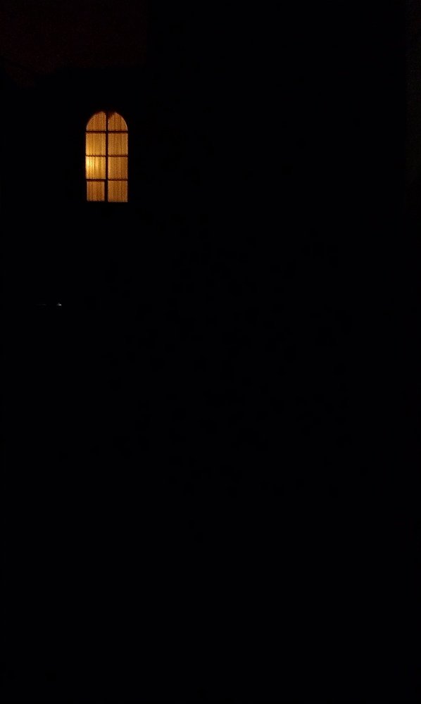 "Фото для конкурса #мобиларт" знакомых окон не гасимый свет...