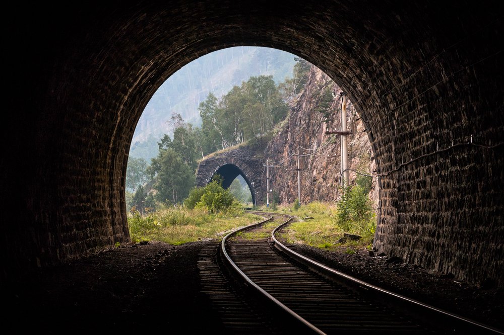 Байкал. Круго-Байкальская Железная Дорога. Вид из тоннеля №5 на галерею №2.