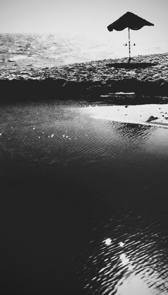 ON DISTANT SHORES / НА ДАЛЬНИХ БЕРЕГАХ