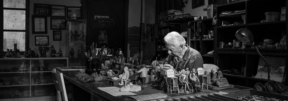 Master Artist at Work